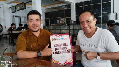 Koordinator Kompetisi Jurnalis Kebangsaan Mahasiswa (KJKM) Gorontalo saat Audiensi dengan Rektor UNIPO, Jorry Karim, S.Kom.,M.Kom