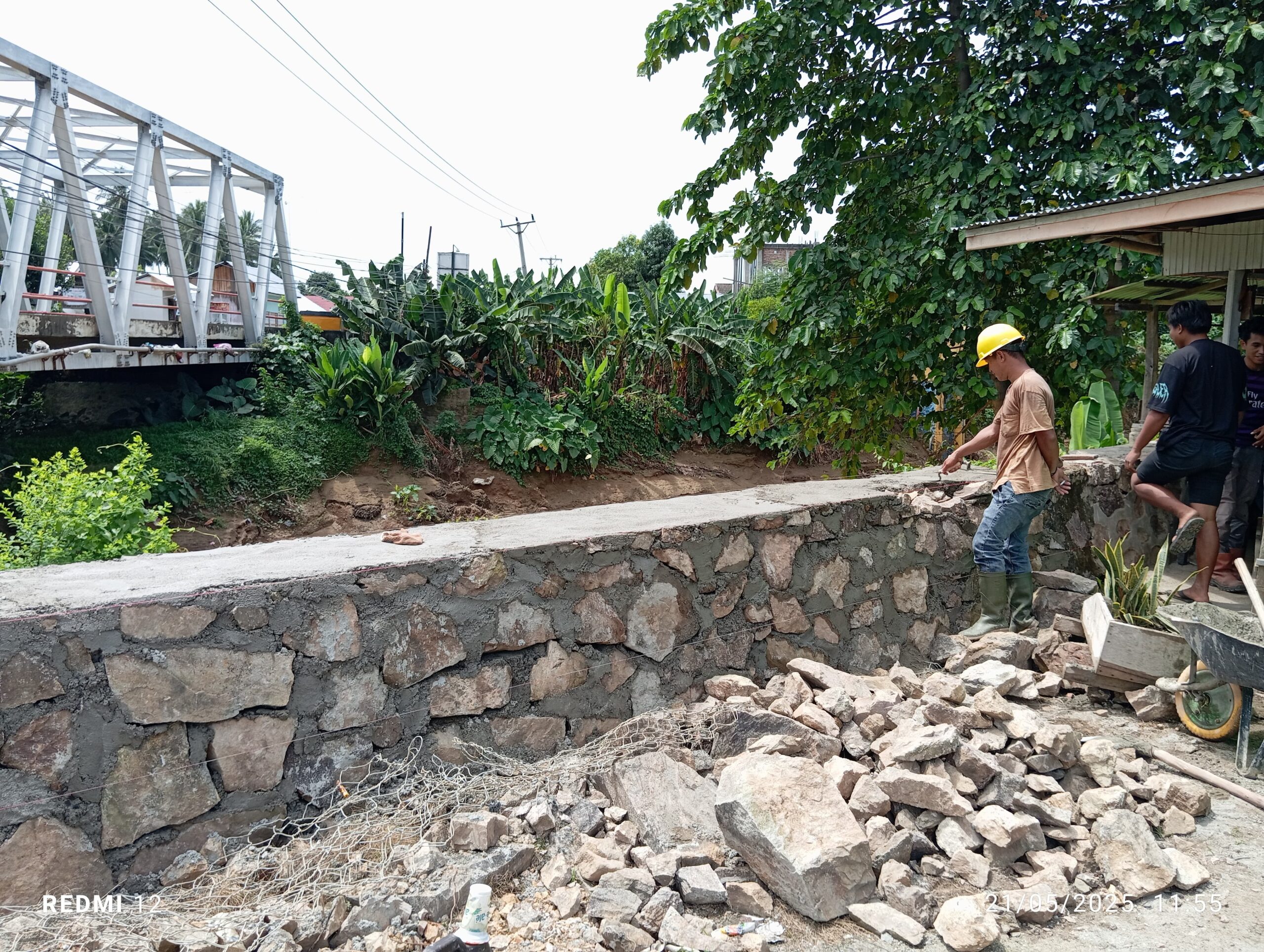 Tanggul Popayato yang diperbaiki PT.Biomassa Jaya Abadi